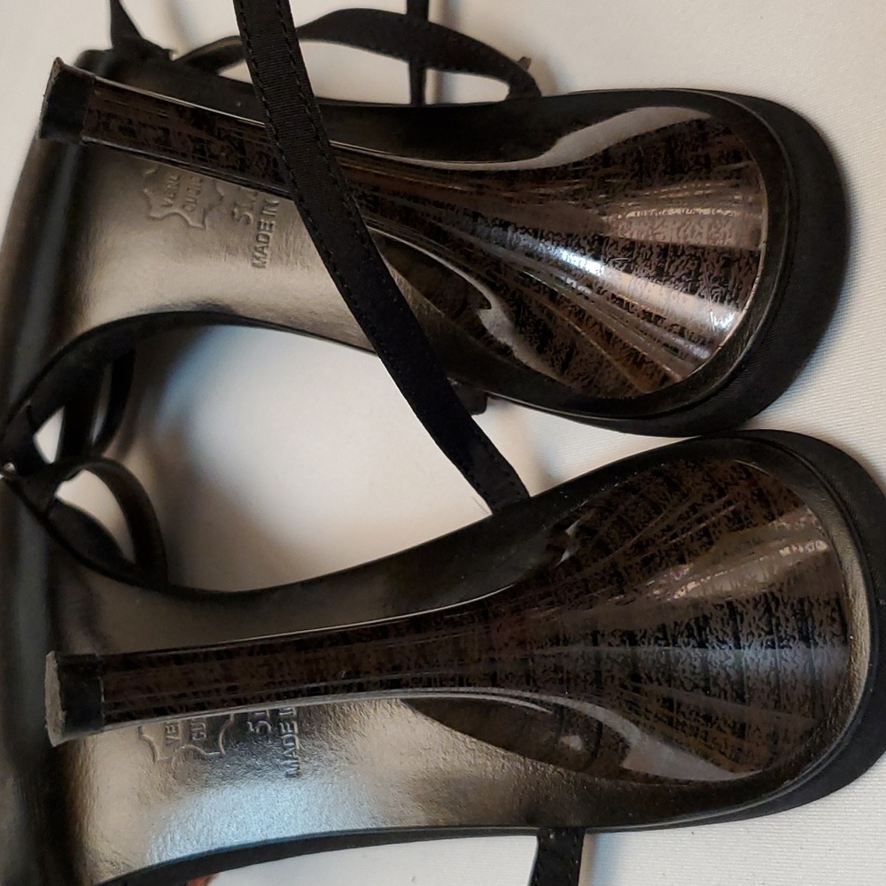 Linea Paolo dress sandals with dainty iridescent gem embellished buckles - Picture 6 of 10